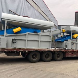 广东客户选定的振动式砂石分离机已安排发货